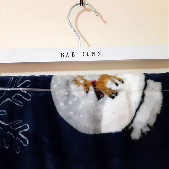 Rae Dunn Snow Throw Blanket - Picture 9 of 10